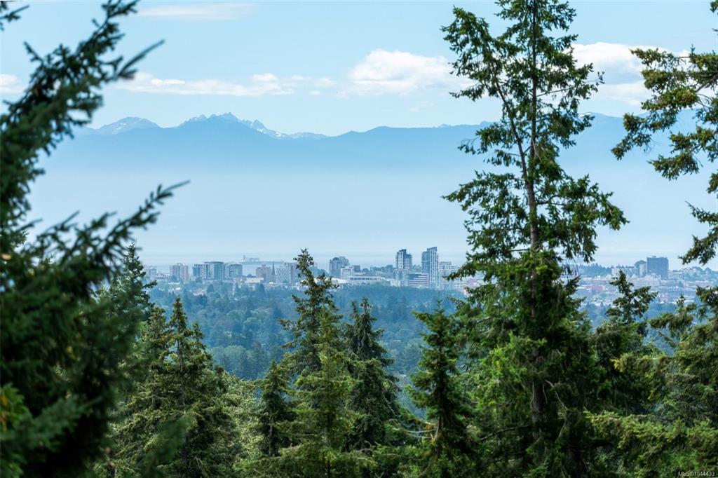940 Boulderwood Rise, 1044433, BC,