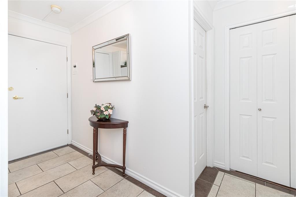 Fourth View of 2050 White Birch Rd, Marina Park, Sidney, BC, V8L 2R1
