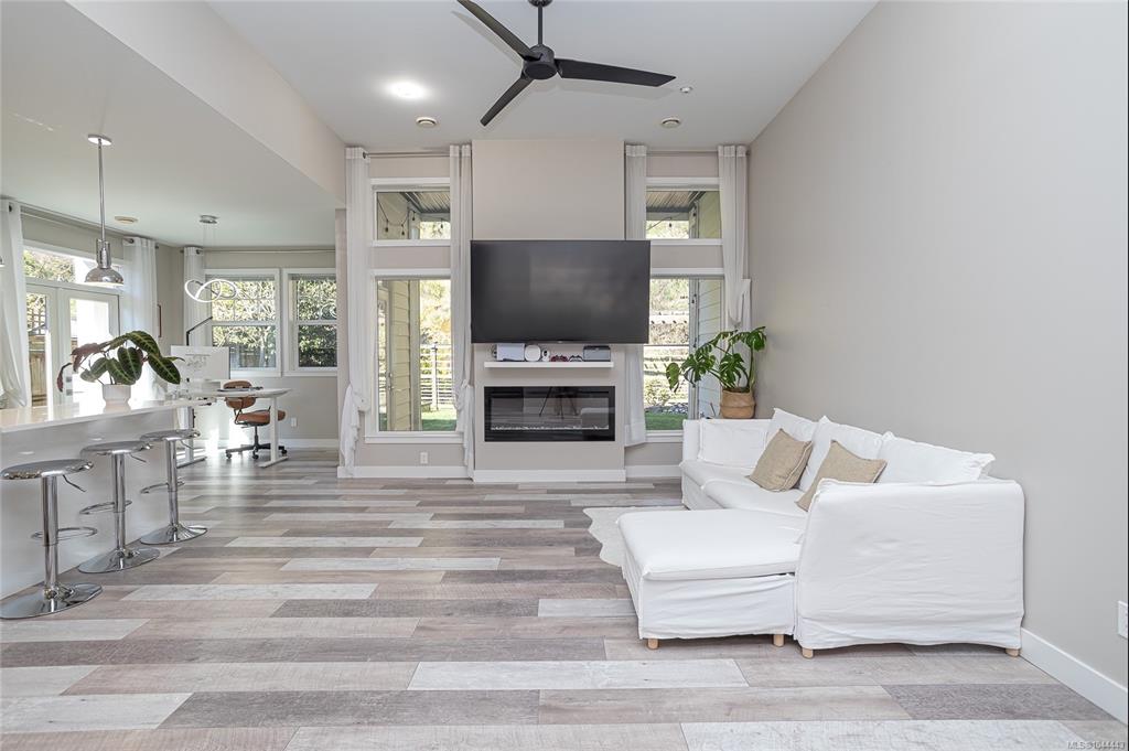 Fifth View of 912 Randall Pl, Langford, BC, V9B 5W1