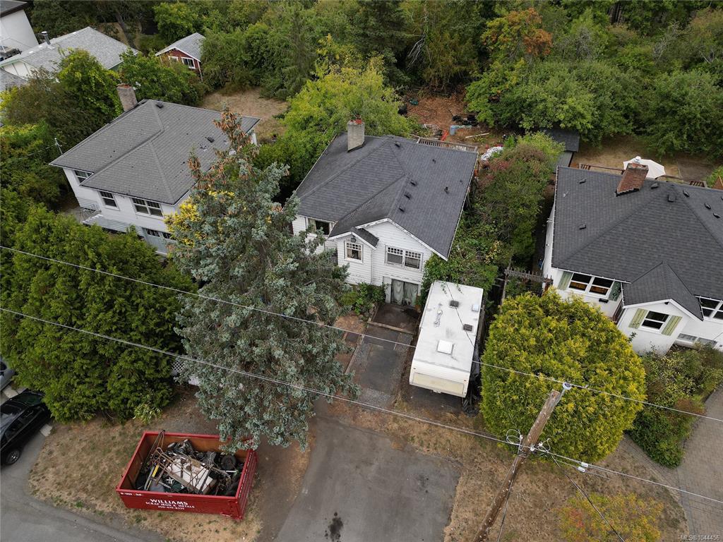 Third View of 482 Ker Ave, Saanich, BC, V9A 2B7