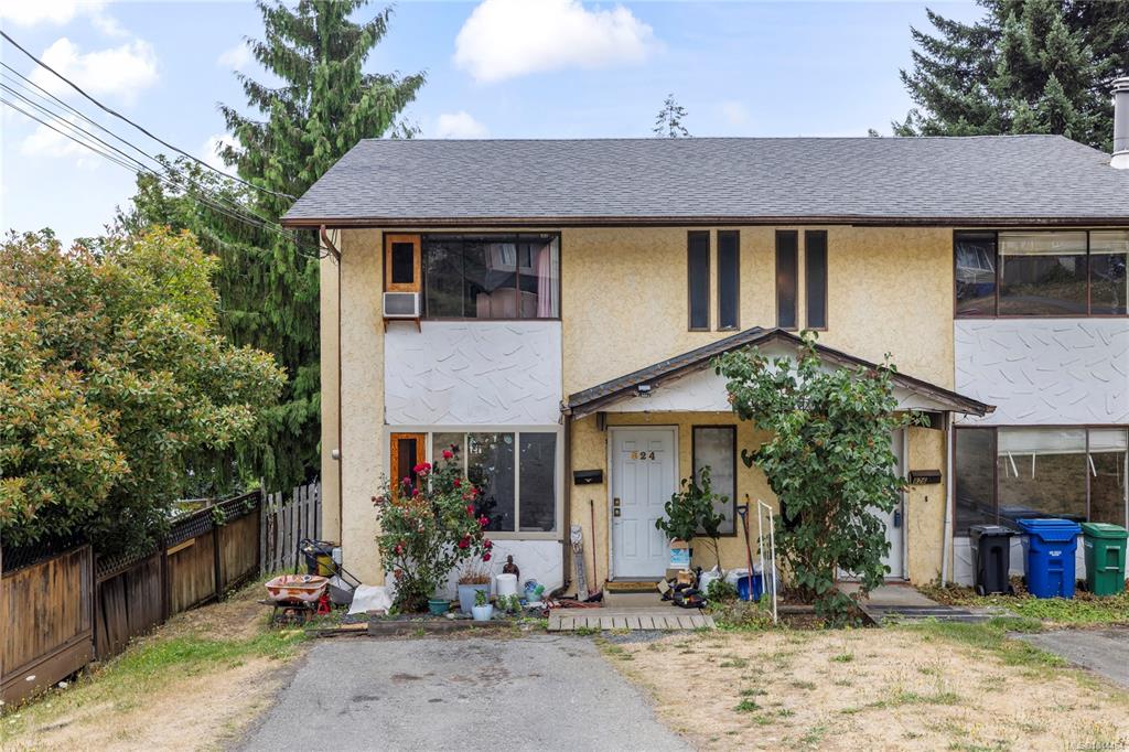 Third View of 824 Holly Hill Rd, Nanaimo, BC, V9R 5T1