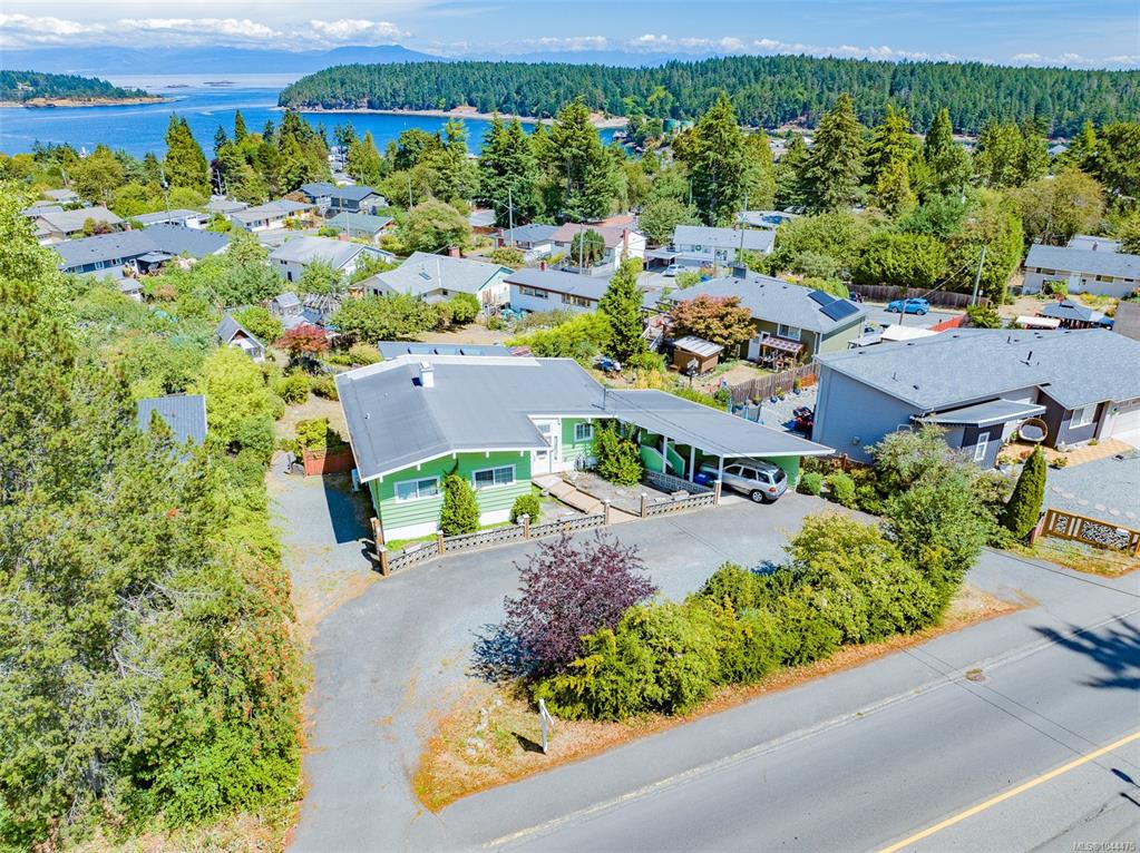 Third View of 1958 Estevan Rd, Nanaimo, BC, V9S 3Z2