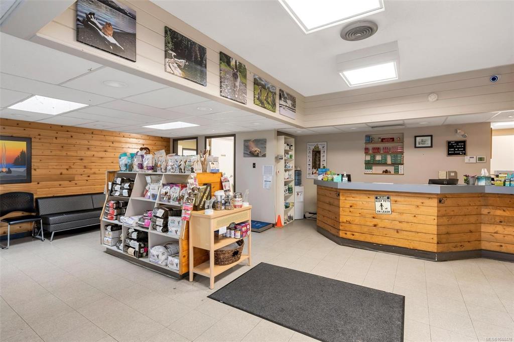 Fourth View of 1057 1033 Canada Ave, Duncan, BC, V9L 1V2