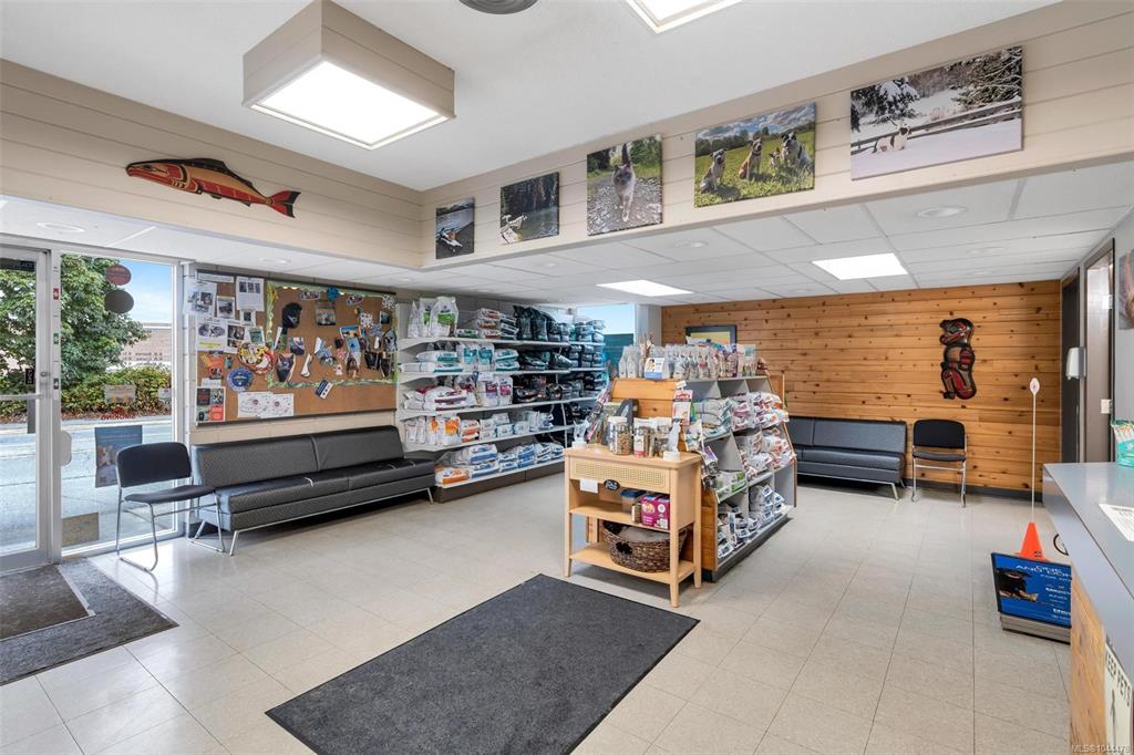 Fifth View of 1057 1033 Canada Ave, Duncan, BC, V9L 1V2