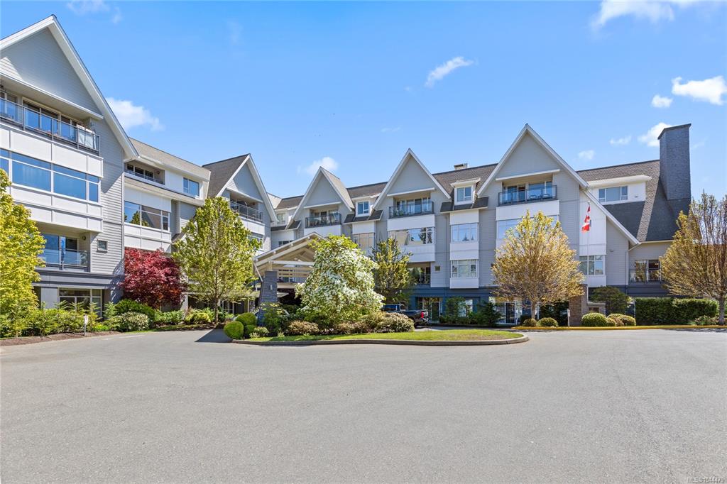 650 Berwick Rd N, 1044479, BC,