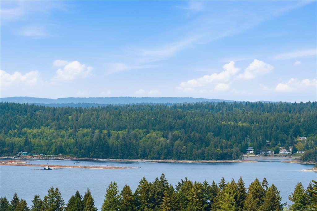 Third View of 456 Battie Dr, Ladysmith, BC, V9G 1V9