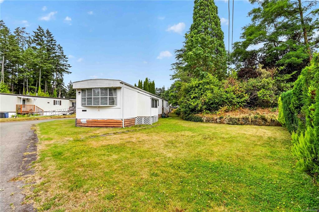 Fifth View of 2607 Selwyn Rd, Langford, BC, V9B 3L2