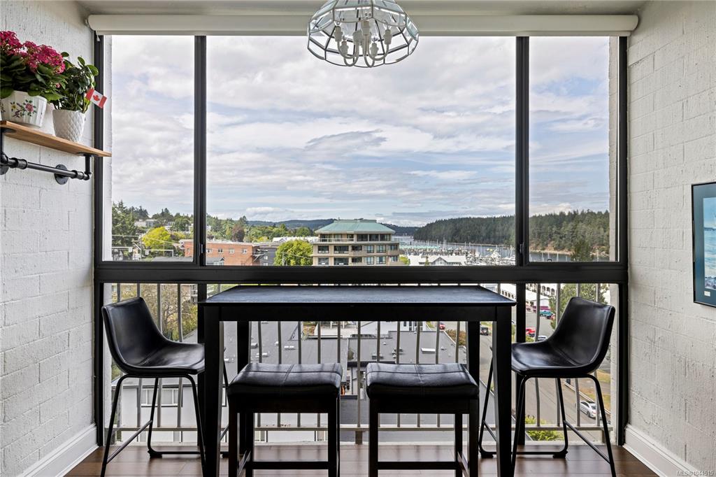 Fourth View of 33 Mt Benson St, Harbour Towers, Nanaimo, BC, V9S 5L2
