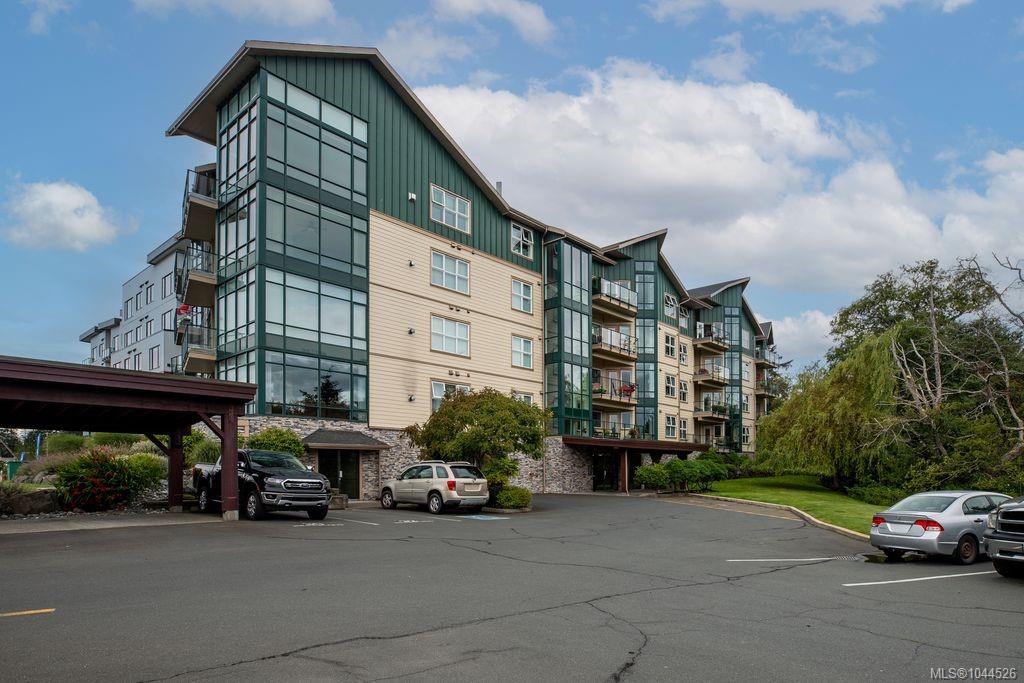 Second View of 2676 Island Hwy S, Willows Oceanside, Campbell River, BC, V9W 1C7