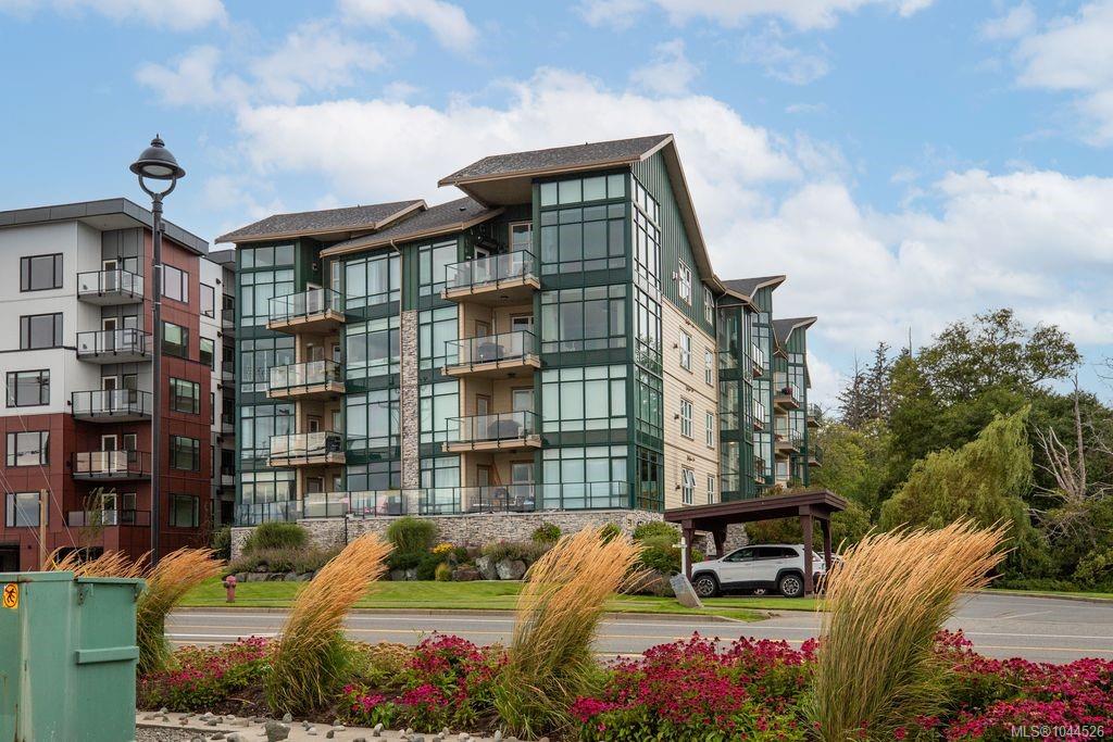 Third View of 2676 Island Hwy S, Willows Oceanside, Campbell River, BC, V9W 1C7