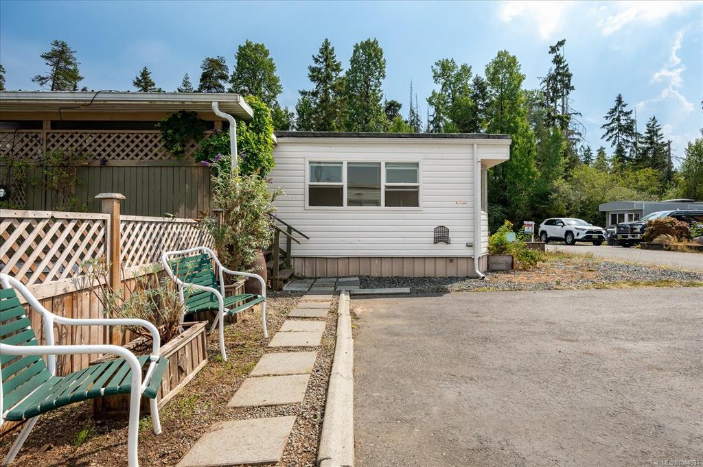 Fourth View of 1050 Bowlby Rd, Pine Estates MHP, Coombs, BC, V0R 1M0