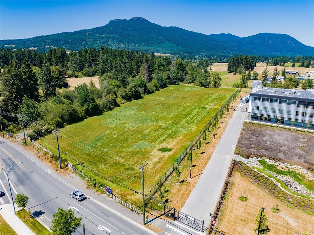 3045 Drinkwater Rd, 1044537, BC,