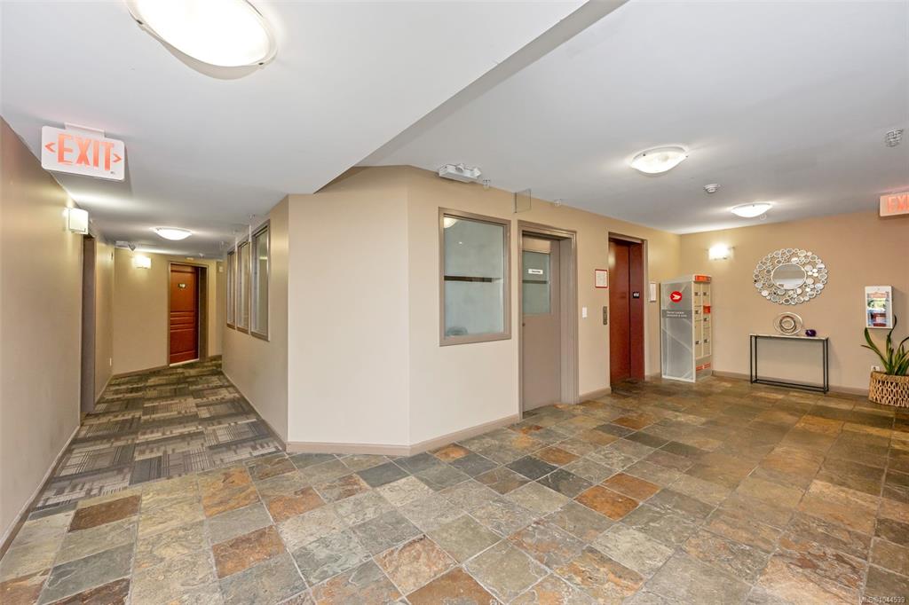 Fourth View of 655 Goldstream Ave, Langford, BC, V9B 0G2