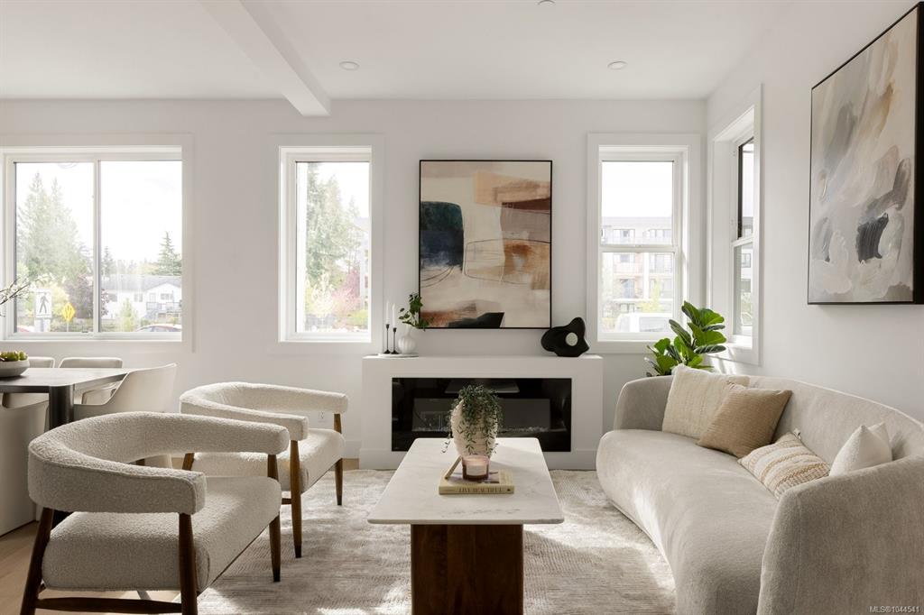 614 Atkins Ave, 1044541, BC,