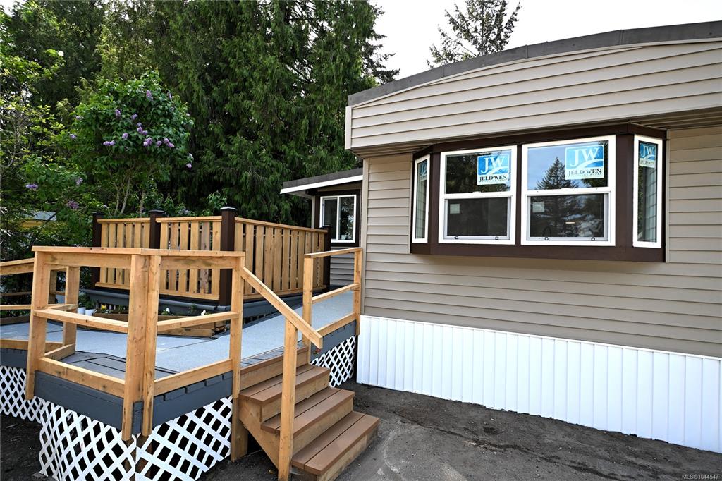 1000 Chase River Rd, 1044547, BC,