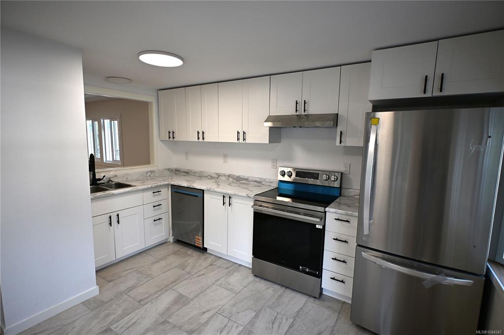Fifth View of 1000 Chase River Rd, Nanaimo, BC, V9R 6L9