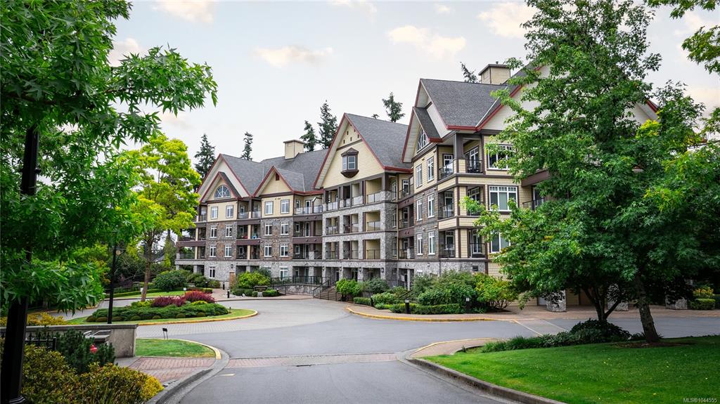 1375 Bear Mountain Pkwy, 1044555, BC,