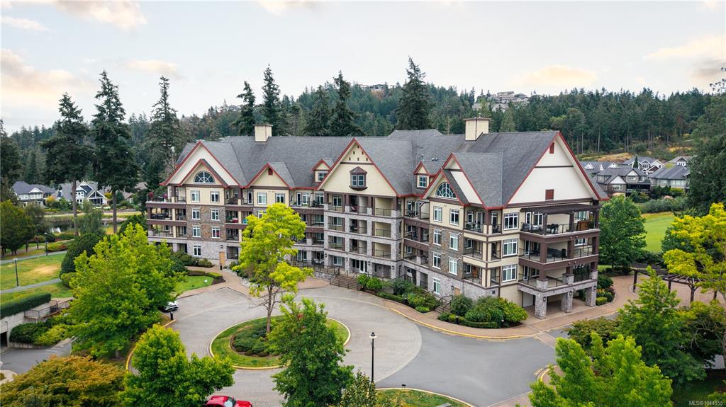 Third View of 1375 Bear Mountain Pkwy, St. Andrews Walk, Langford, BC, V9B 0C9