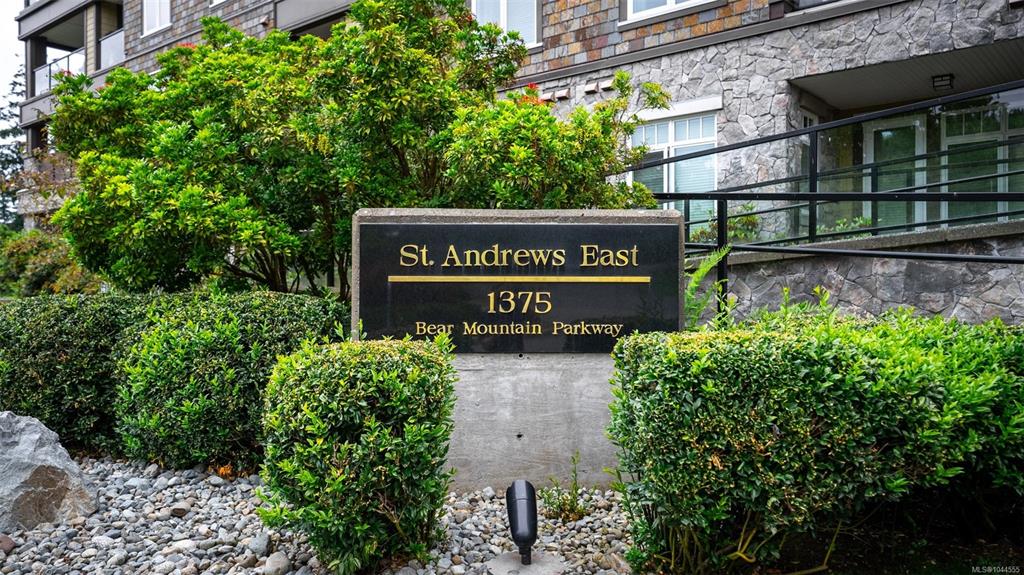 Fourth View of 1375 Bear Mountain Pkwy, St. Andrews Walk, Langford, BC, V9B 0C9
