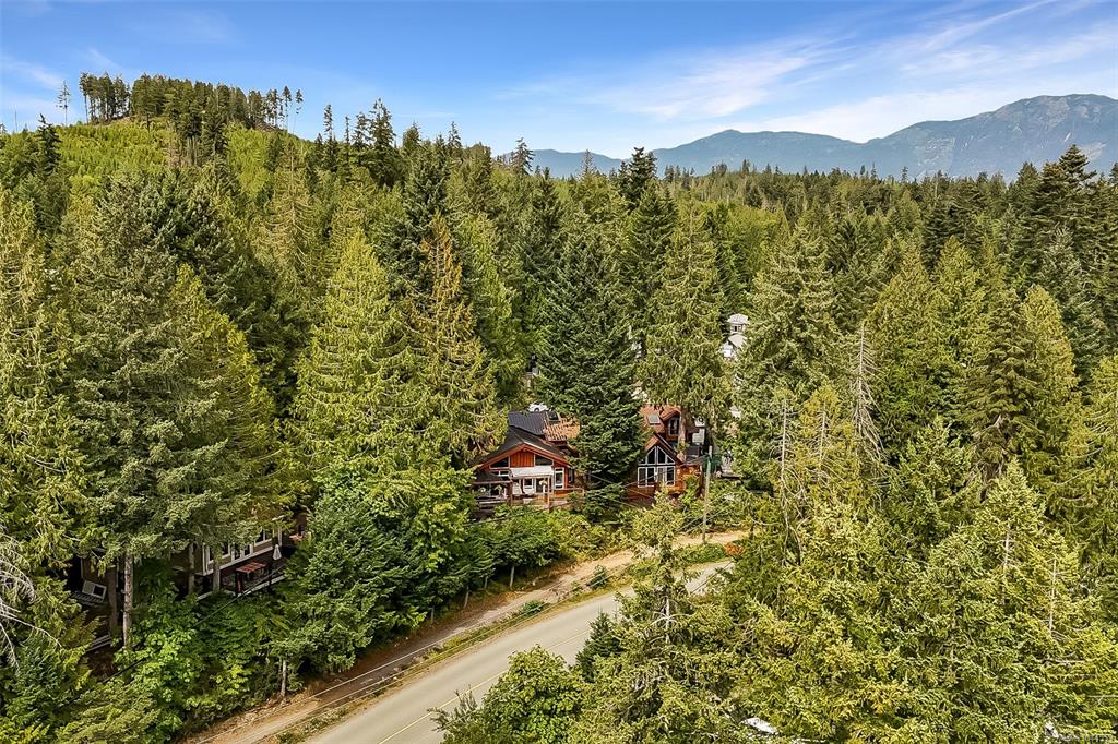 Third View of 10325 Lakeshore Rd, Sproat Lake Mobile Home Park, Port Alberni, BC, V9Y 8G9