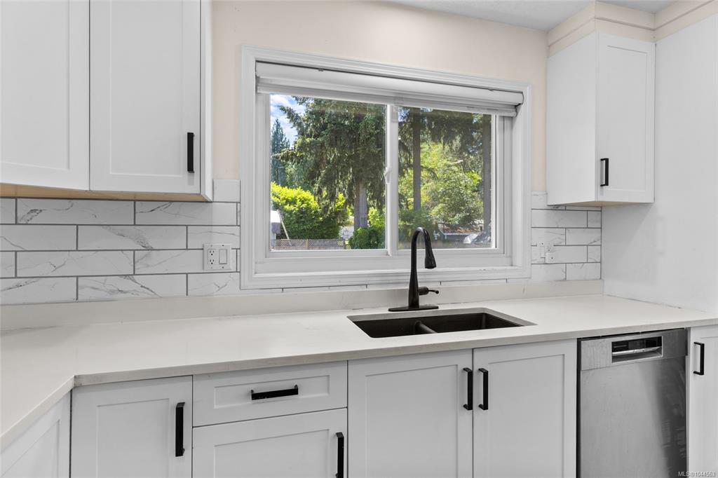 Fifth View of 1039 Haslam Ave, Langford, BC, V9B 2N3