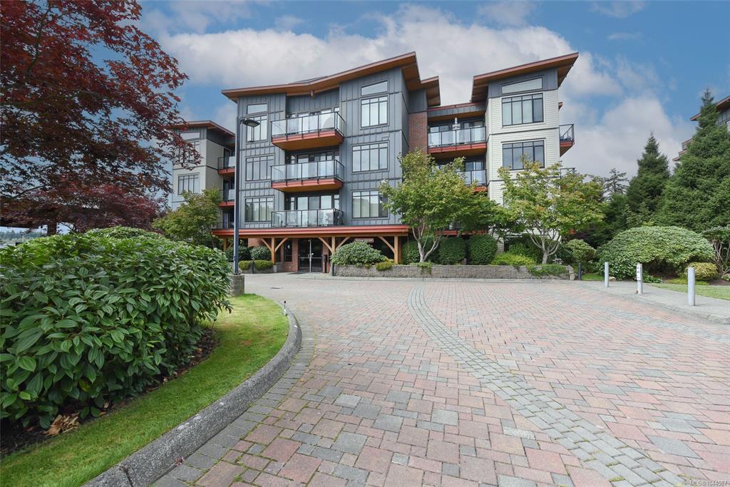 Third View of 2300 Mansfield Dr, Trumpeter's Landing, Courtenay, BC, V9N 3S3