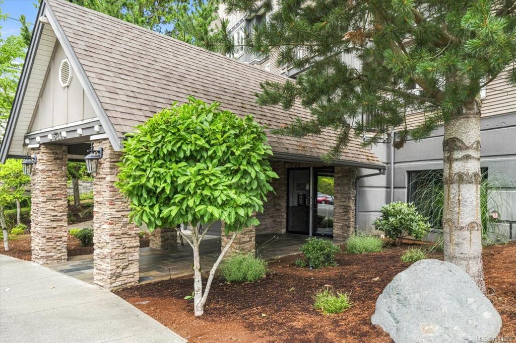 Third View of 1620 Townsite Rd, The Montebello, Nanaimo, BC, V9S 1N2