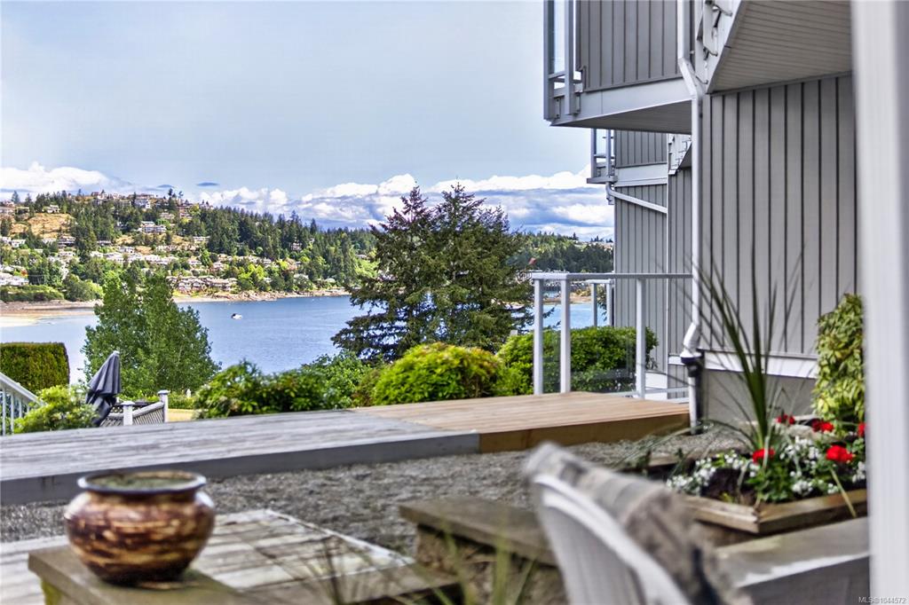 2560 Departure Bay Rd, 1044572, BC,