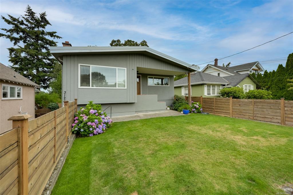 3128 Quadra St, 1044580, BC,