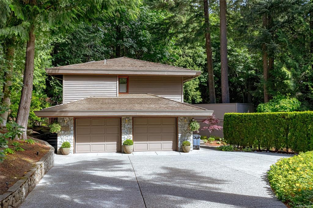Fourth View of 1015 Kentwood Pl, Saanich, BC, V8Y 2R2