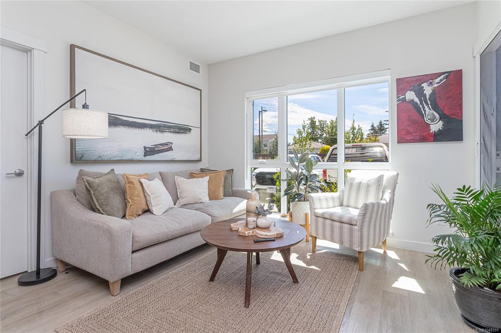 Fifth View of 120 Jensen Ave W, Parksville, BC, V9P 0H6