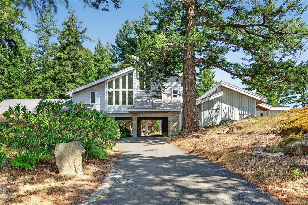 Third View of 455 Heck Hill Rd, Mayne Island, BC, V0N 2J2