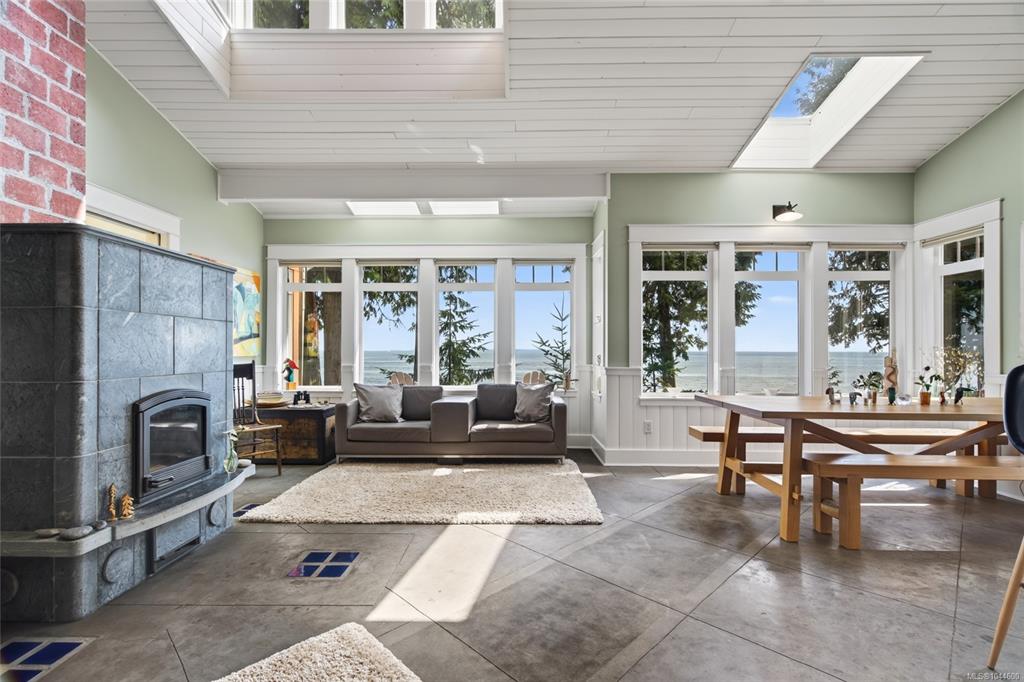 Fourth View of 105 Island Park Dr, Galiano Island, BC, V0N 1P0