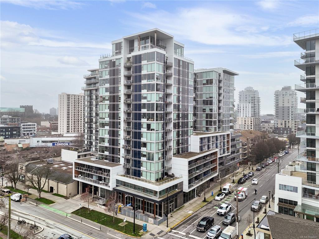 989 Johnson St, 1044601, BC,