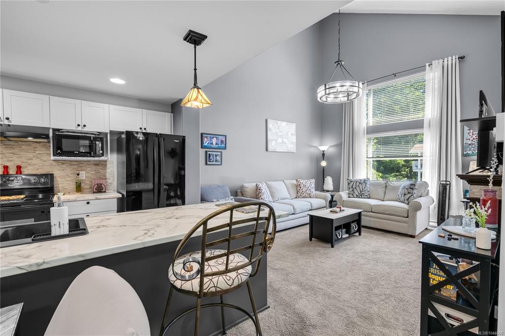 Fifth View of 2823 Jacklin Rd, Langford, BC, V9B 3Y1