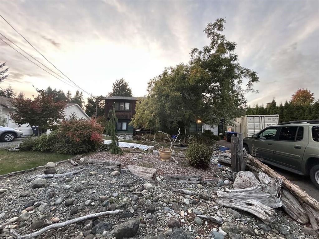 Second View of 347 Pritchard Rd, Comox, BC, V9M 2Y8