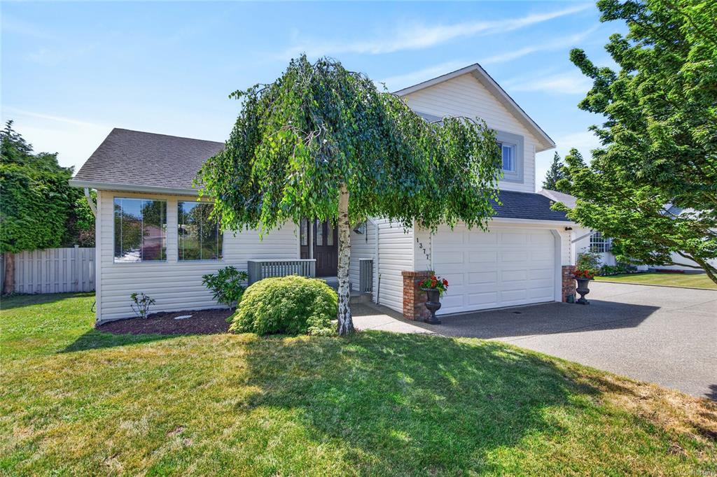 Third View of 1377 Ocean View Ave, Comox, BC, V9M 3R2