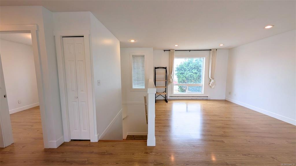Third View of 1721 Northfield Rd, Nanaimo, BC, V9S 3B1
