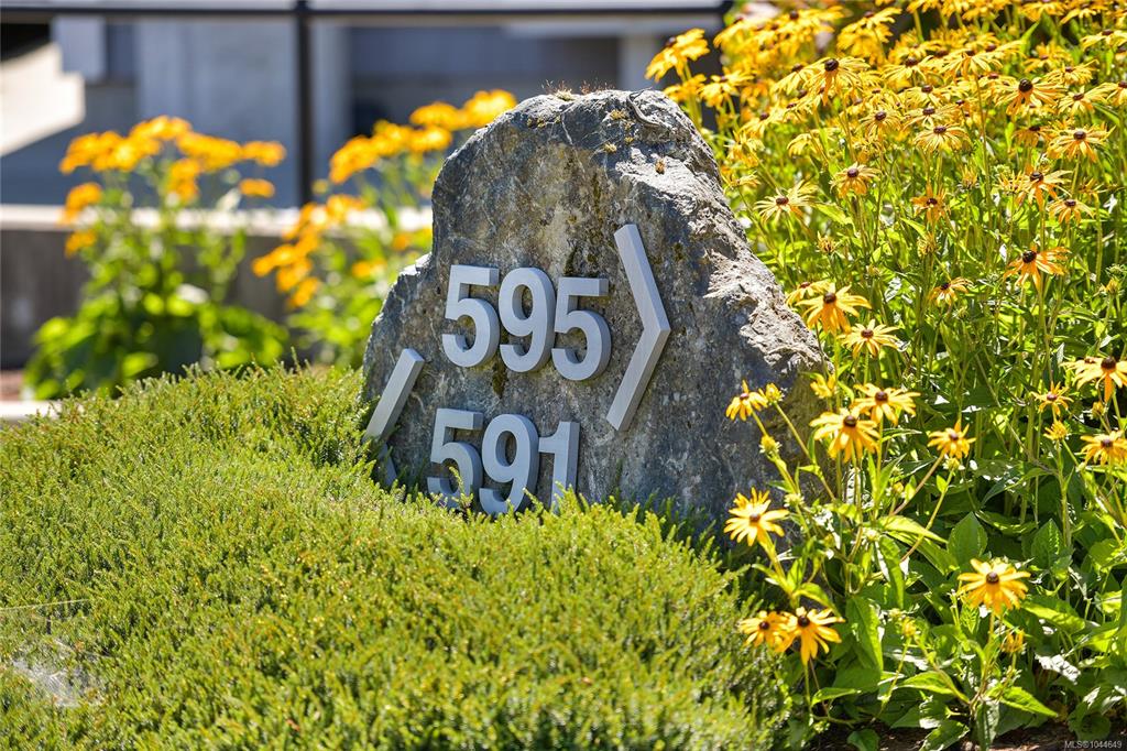 Third View of 591 Latoria Rd, Heron's Landing, Langford, BC, V8W 2T6