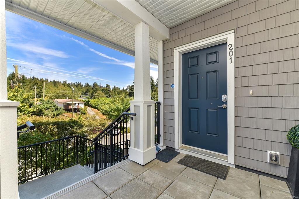 Fifth View of 591 Latoria Rd, Heron's Landing, Langford, BC, V8W 2T6