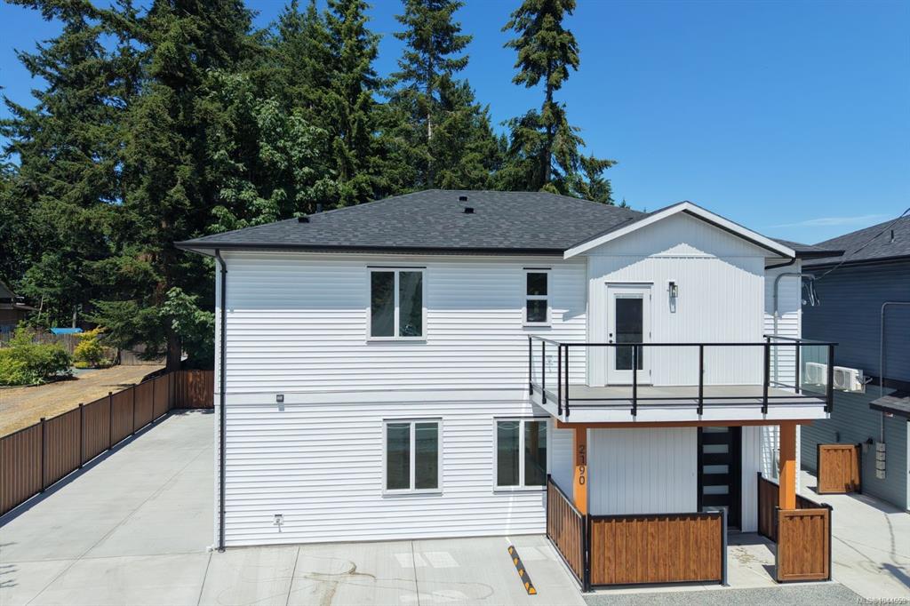Second View of 2190 Jingle Pot Rd, Westwood Ridge, Nanaimo, BC, V9R 6J2