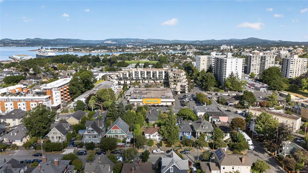Second View of 146 Medana St, Victoria, BC, V8V 2H5