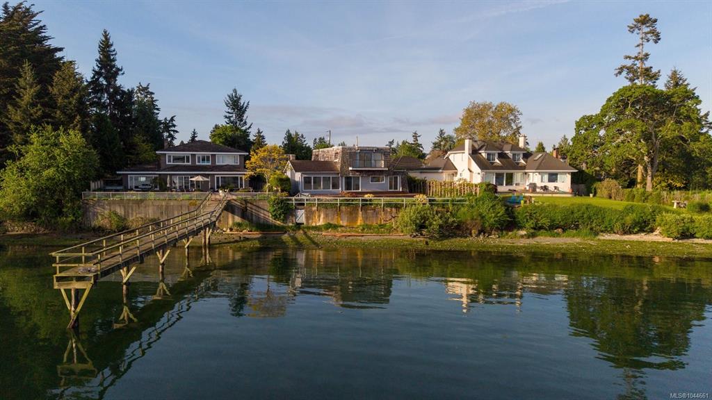 Fourth View of 2444 Whidby Lane, Sidney, BC, V8L 2K3