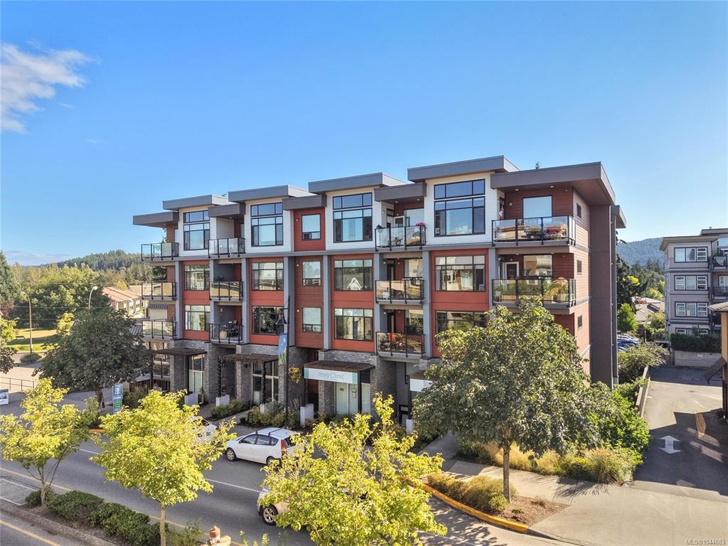 Third View of 7162 West Saanich Rd, Central Saanich, BC, V8M 1P6