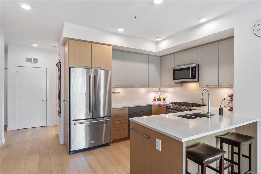 Fifth View of 7162 West Saanich Rd, Central Saanich, BC, V8M 1P6