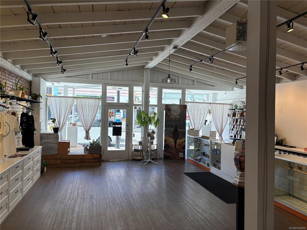 Fourth View of 572 Johnson St, Victoria, BC, V8W 1M3