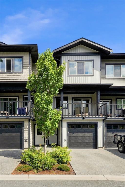 Third View of 600 Ninth St, Nanaimo, BC, V9R 0L4
