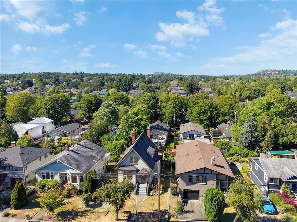 Fourth View of 1456 Denman St, Victoria, BC, V8R 1X6