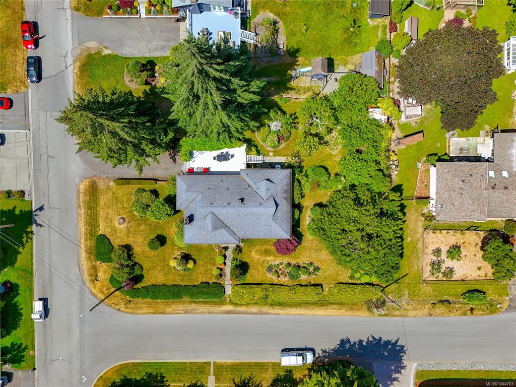 6224 Robin Way, 1044703, BC,