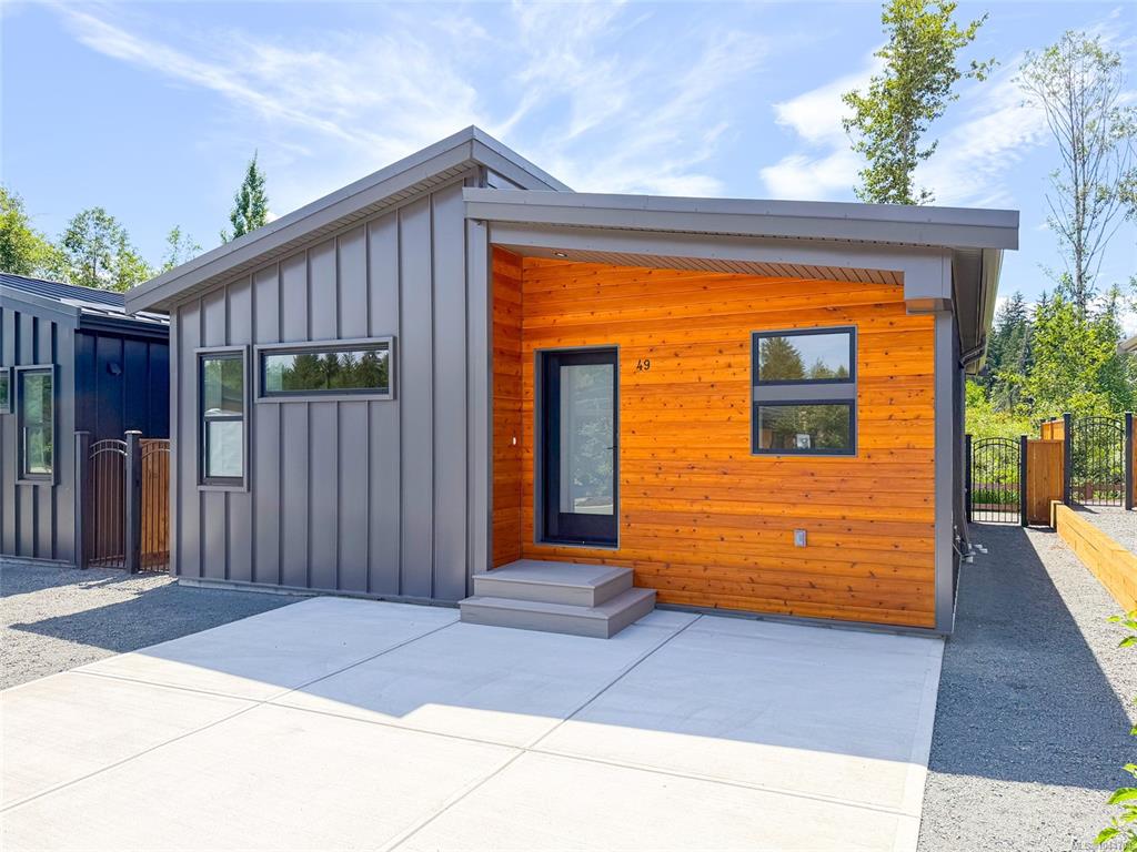 Third View of 3025 Royston Rd, Cumberland, BC, V9N 1S0
